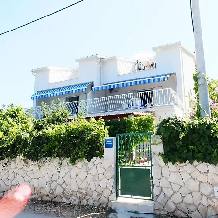 By The Sea Vinisce, Trogir - 19014 Apartment *