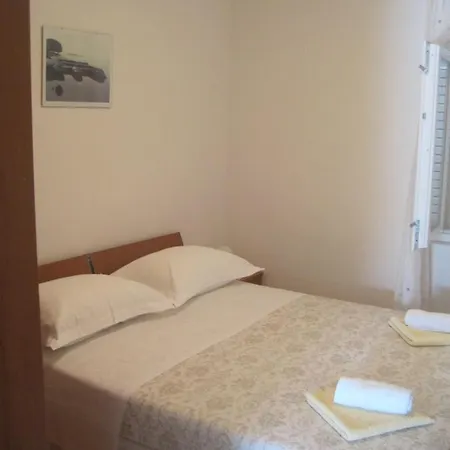 By The Sea Vinisce, Trogir - 19014 * Vinisce